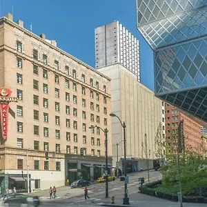 Hotel Executive Pacific