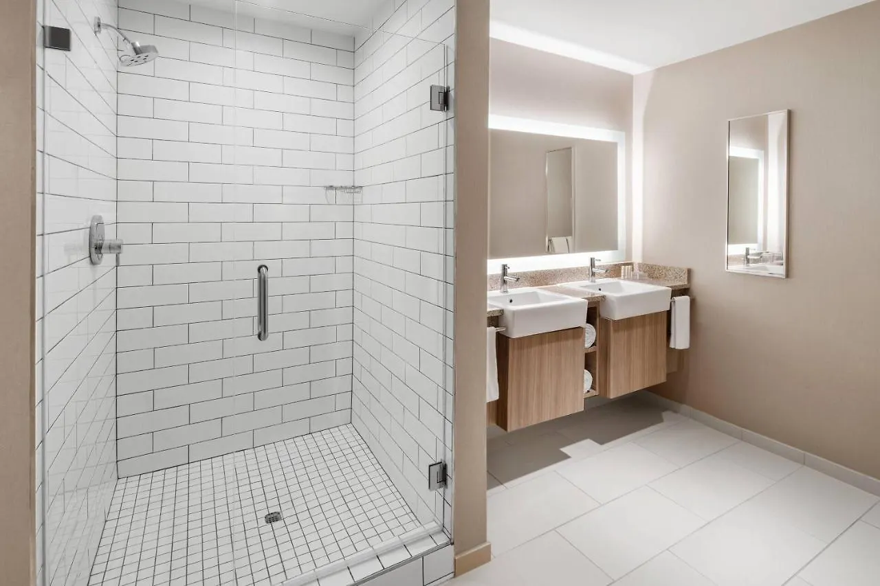Springhill Suites By Marriott Denver Airport 3*,